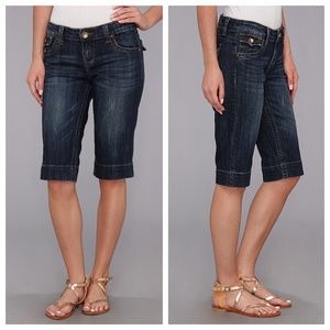 White House Black Market | Blanc Slim Capri Crop 8